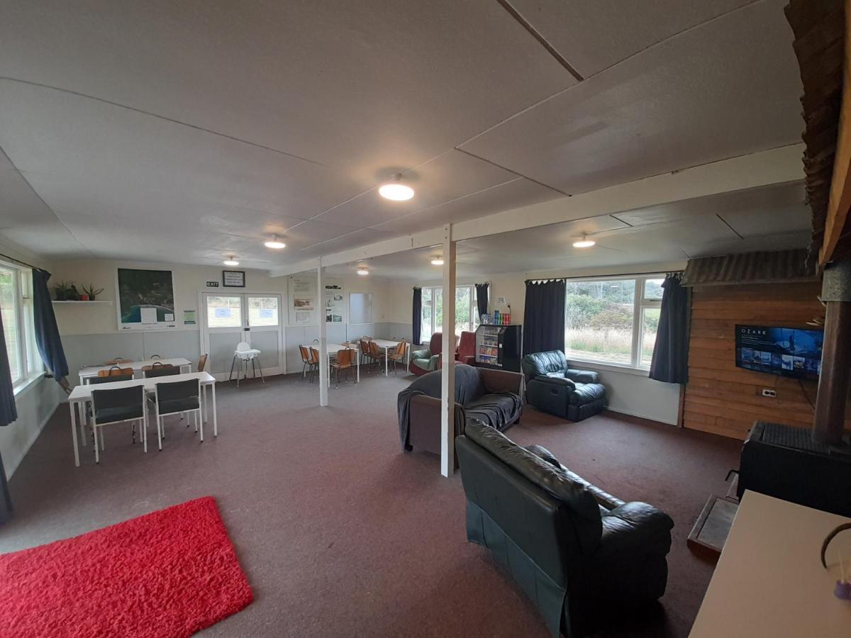 Rarakau Lodge Tuatapere Екстериор снимка